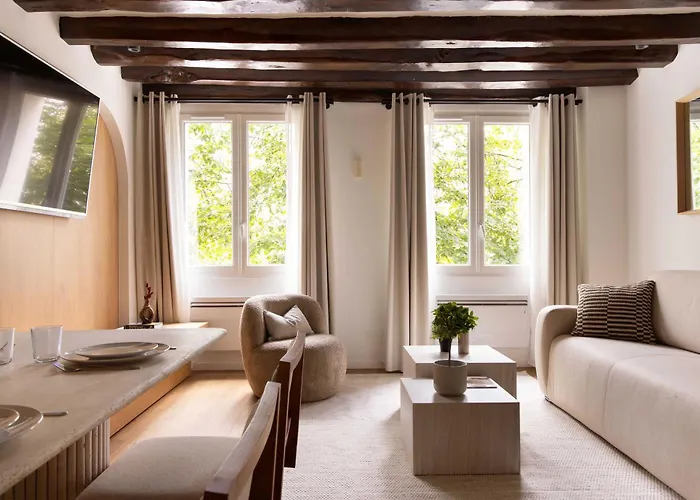 Refurbished Apartment - 2Br-6P - Chatelet