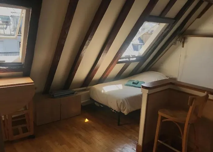 Studio Parisien Plein De Charme