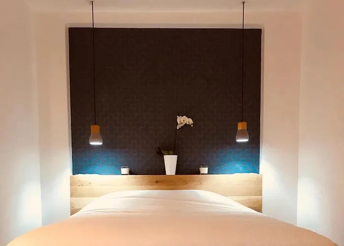 Mykeypers - Cozy Studio Near Canal Saint Martin