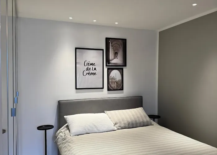 2 Bedroom Apartment Renovated In The Heart Of Paris