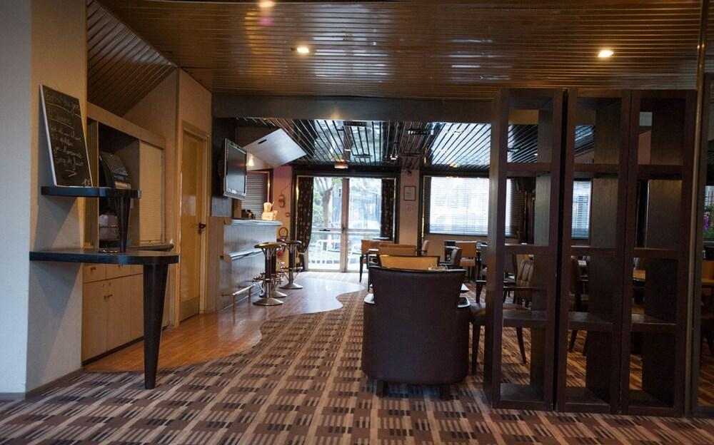Hotel Median Congres 3*