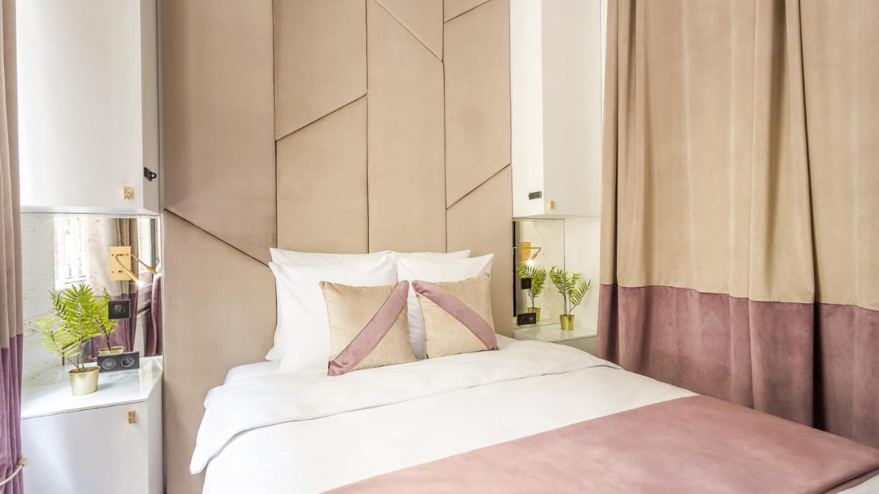 Merveil - Luxury - Marais - Archives I Paris