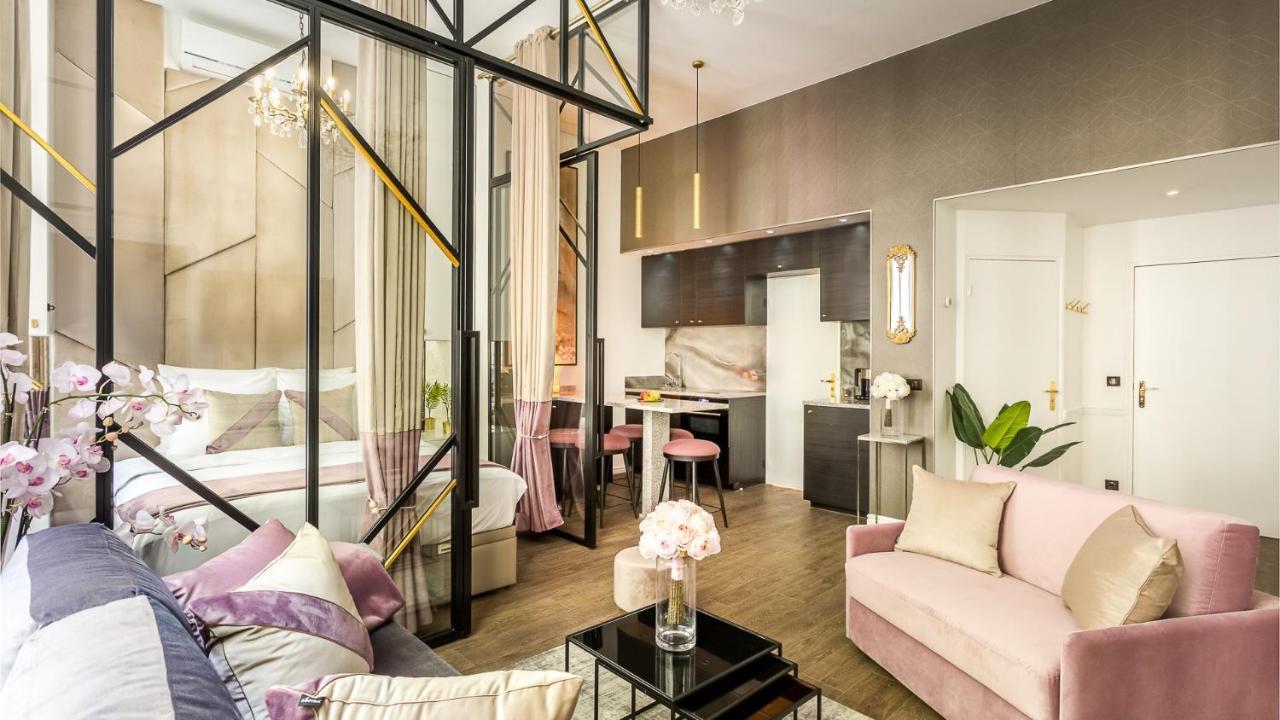 Merveil - Luxury - Marais - Archives I * Paris