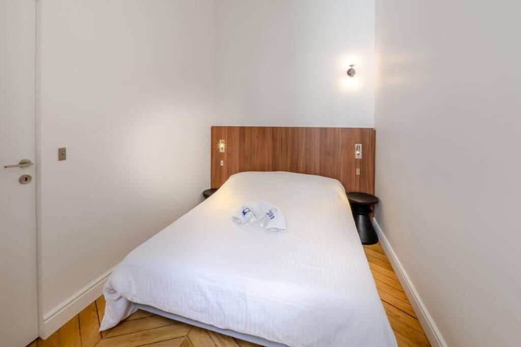 De Standing 5 - Tour Eiffel/invalides Apartment