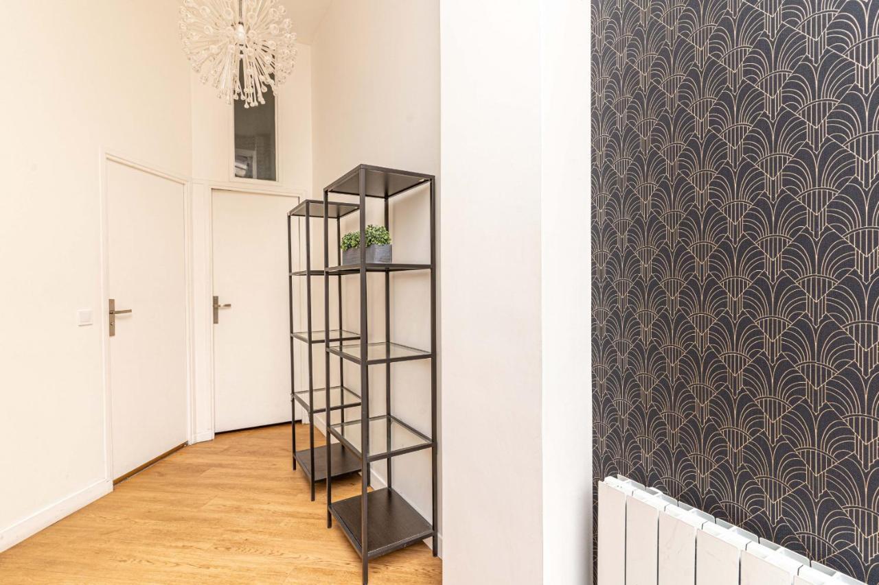 08 Design Flat Republique Paris