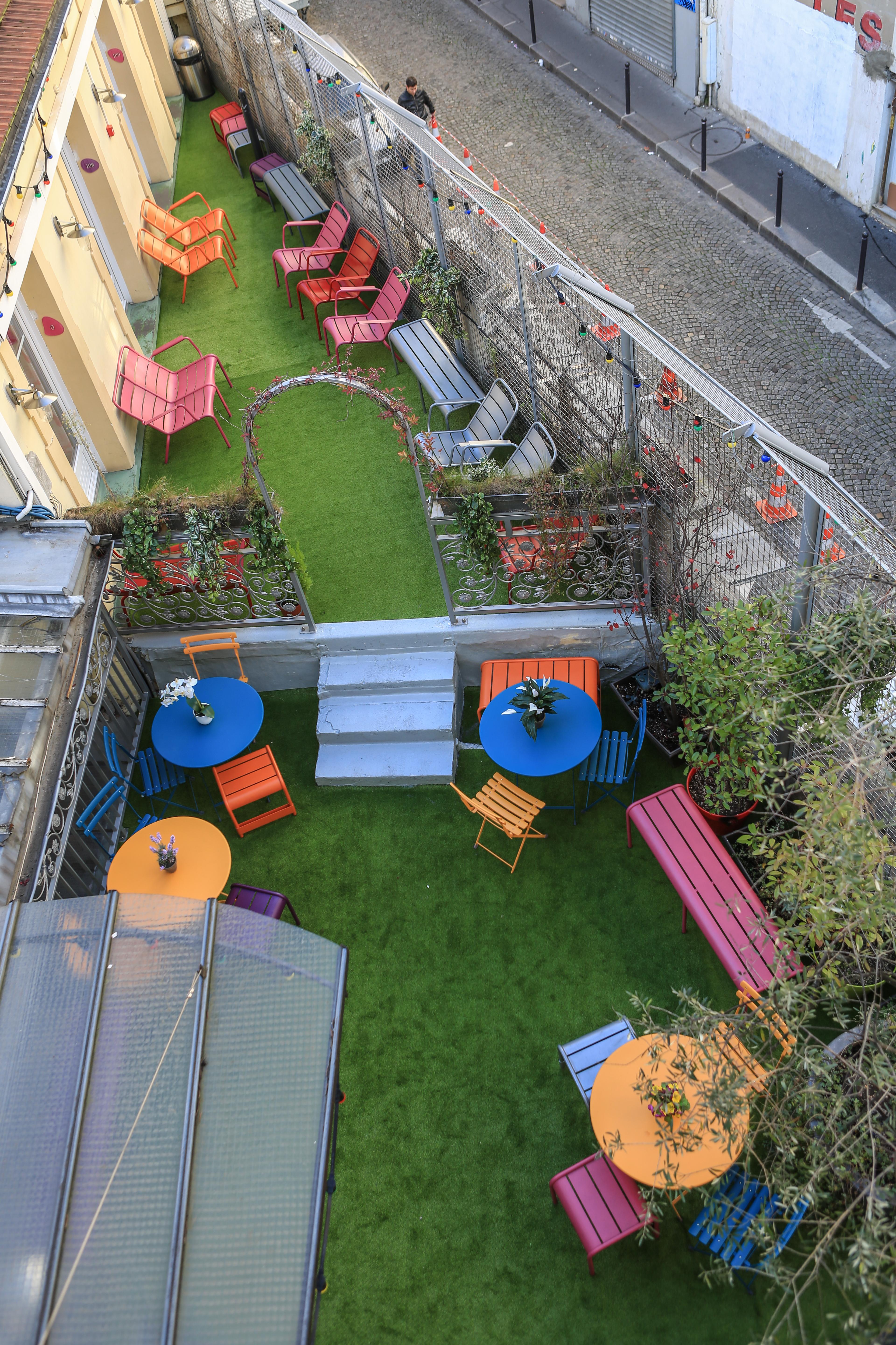 Hostel Le Village Montmartre By Hiphophostels *
