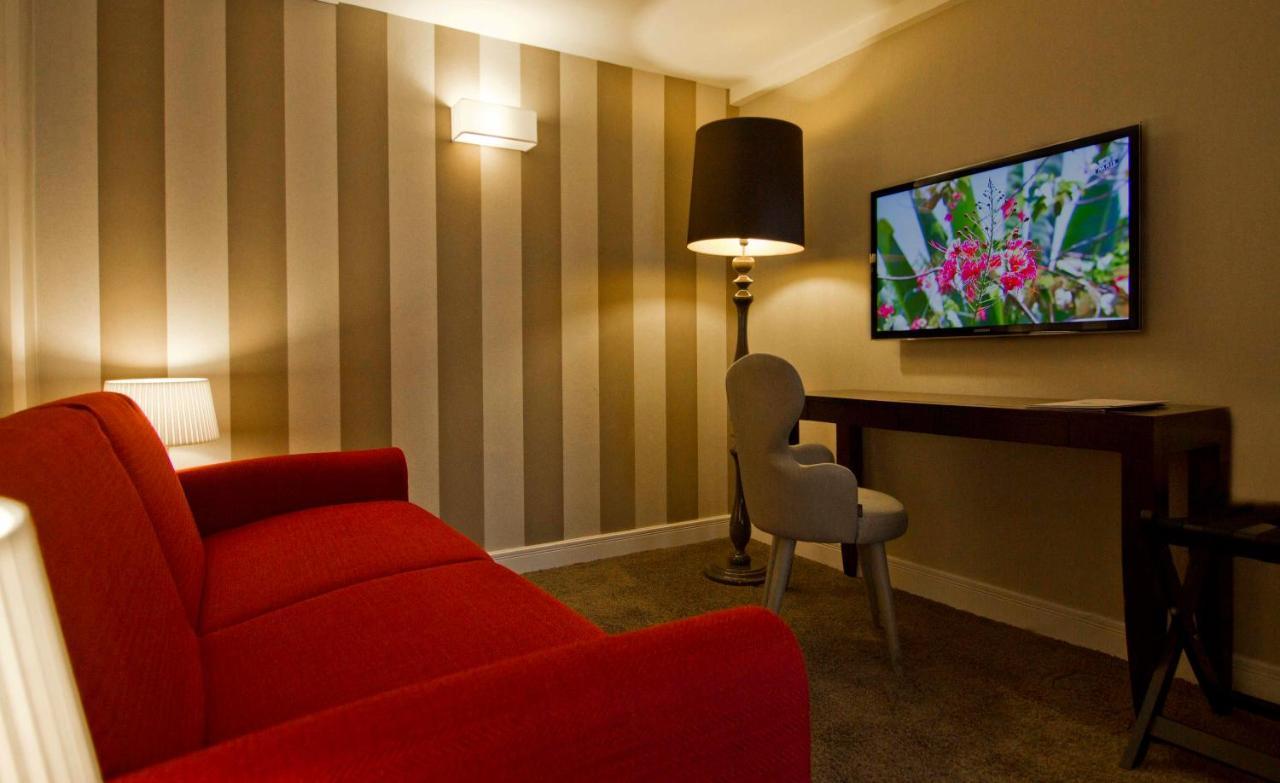 Plaza Etoile Hotel