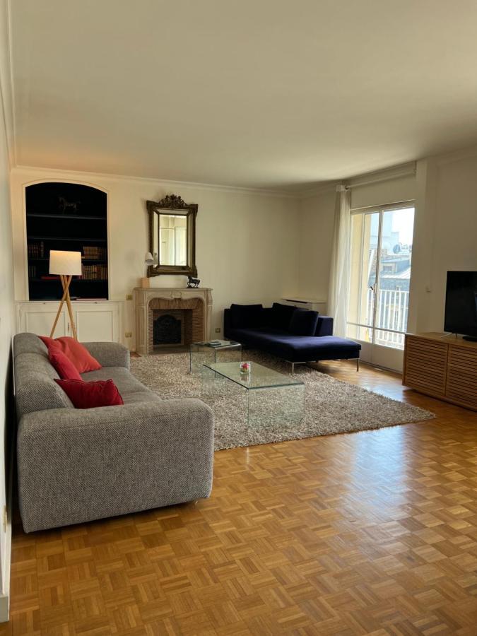 Av Foch Arc De Triomphe Belles Feuilles Apartment Paris