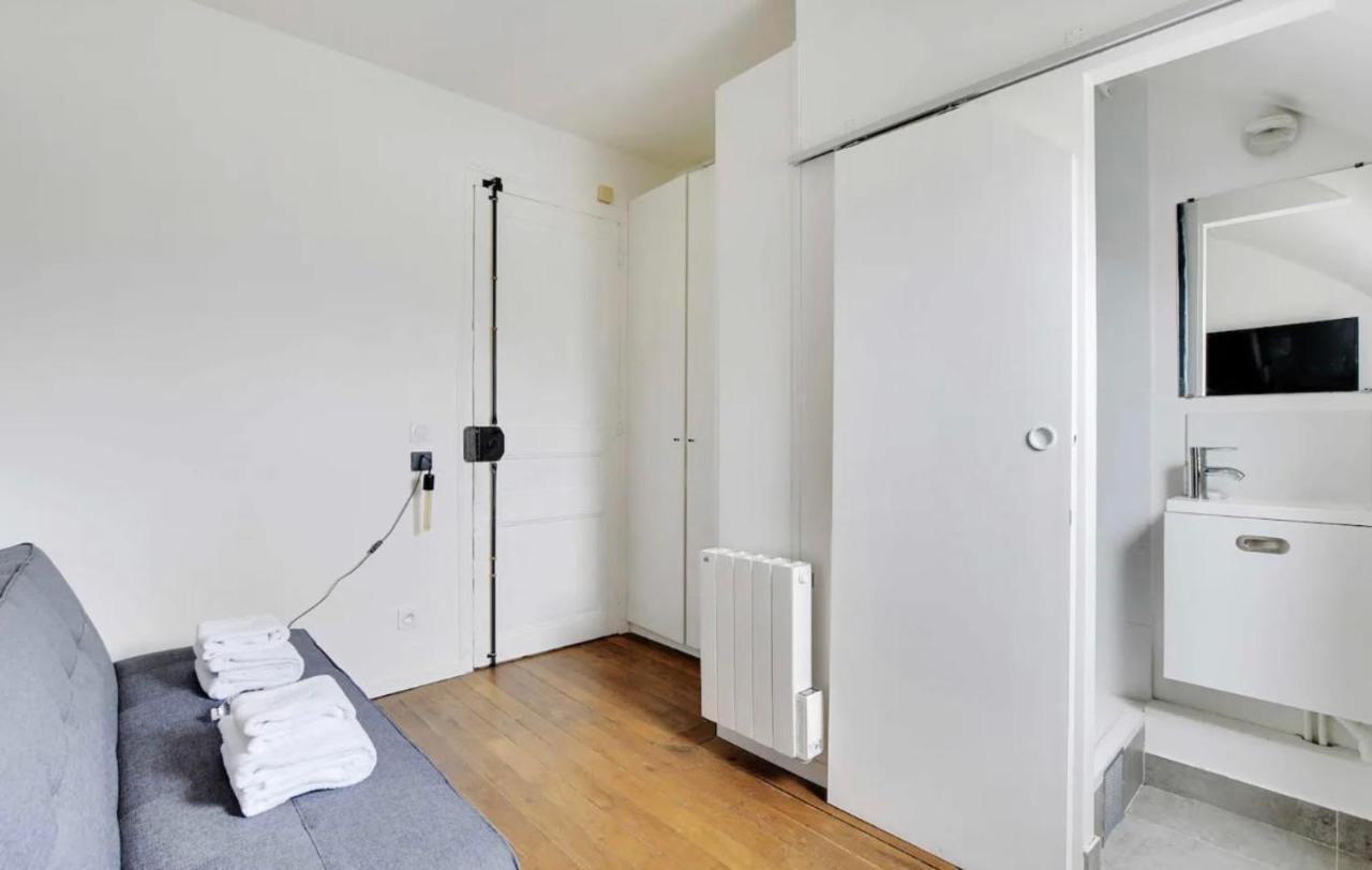 Amsterdam 12 - A Saint-lazare Apartment