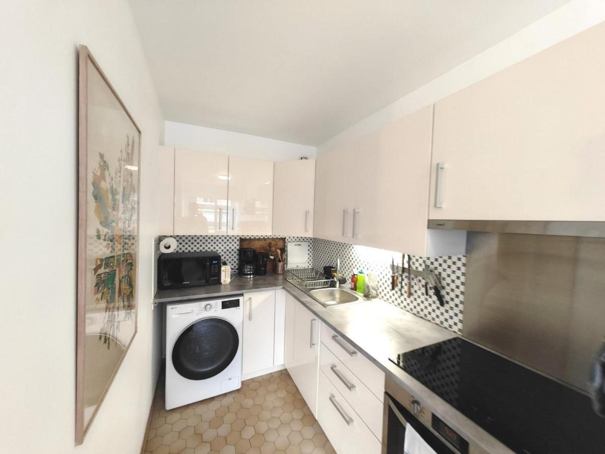 Appartement Avec Balcon Et Parking A Alesia