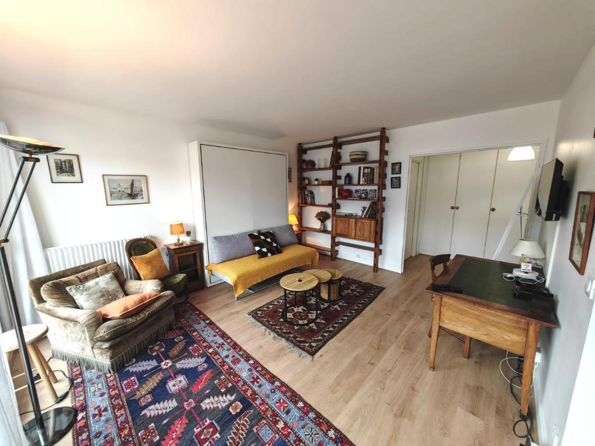 Avec Balcon Et Parking A Alesia Appartement Paris