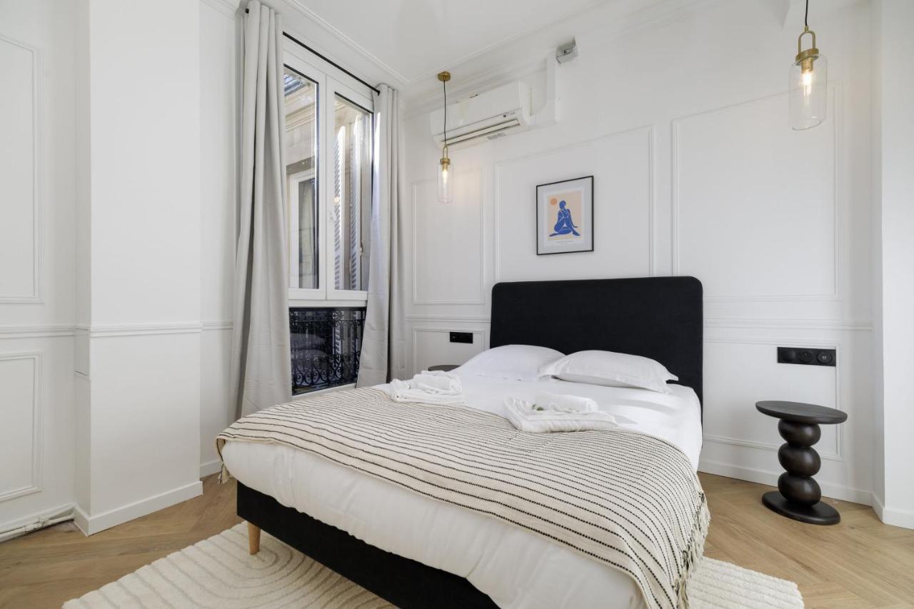 Poetic - Champs Elysees Apartment Paris