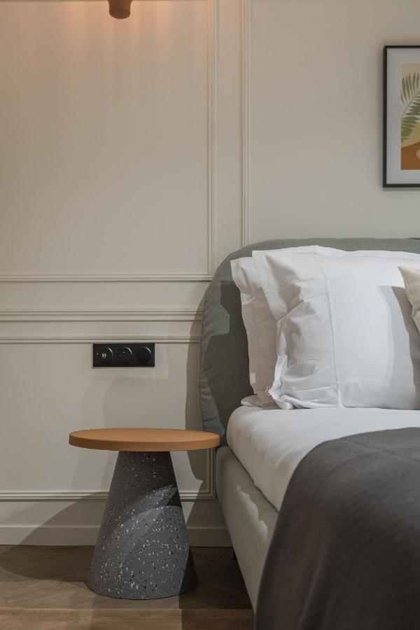Poetic - Champs Elysees Apartment *