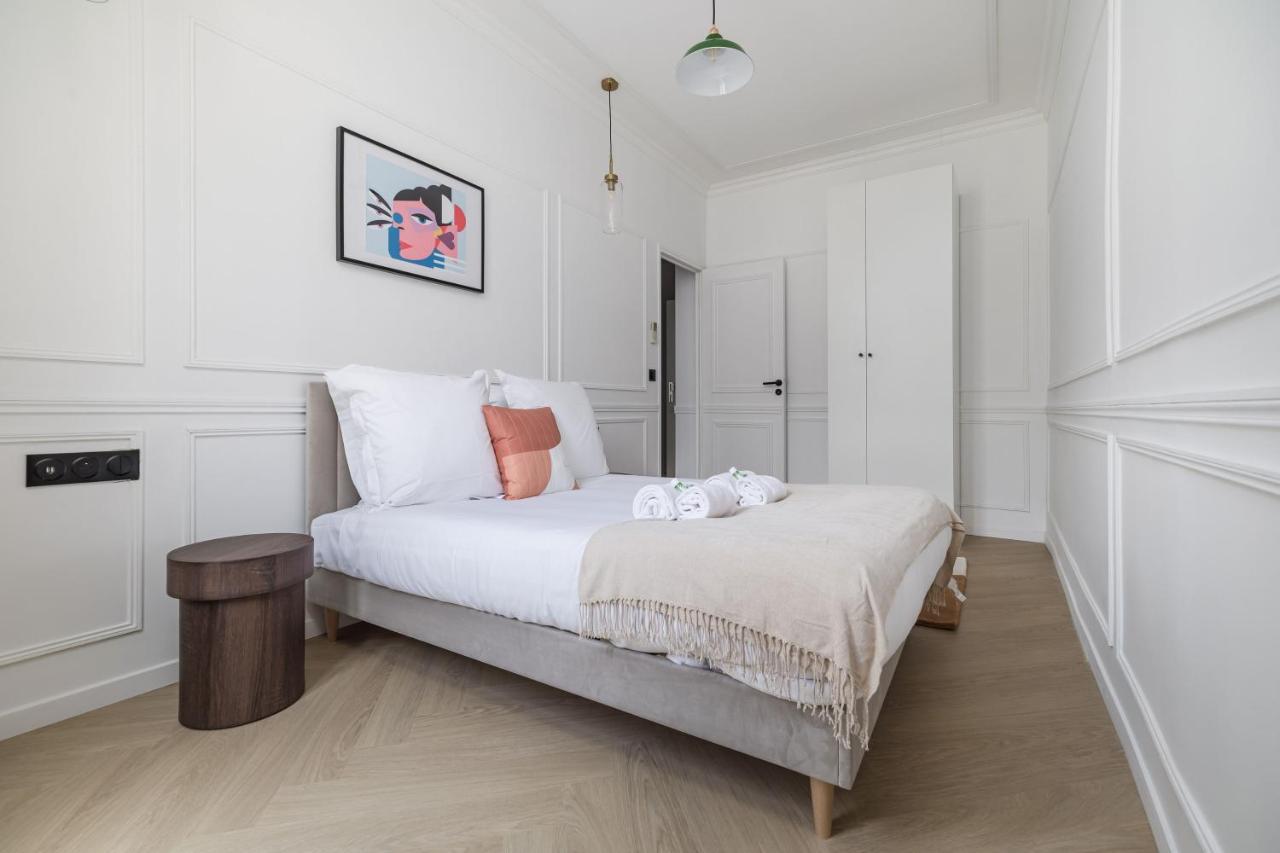Poetic - Champs Elysees Apartment