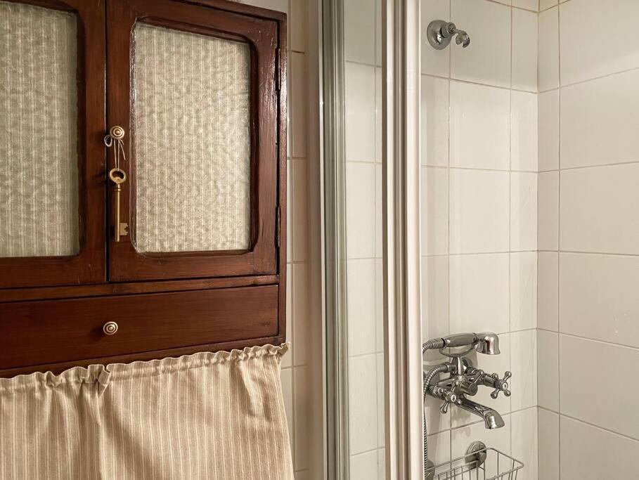 Appartement De Charme Au Coeur De L'ile St Louis