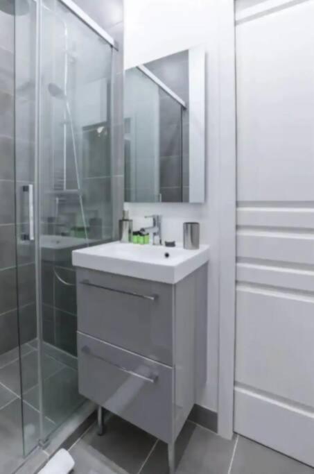 Roses Proche Sacree-coeur/montmarte Appartement Paris