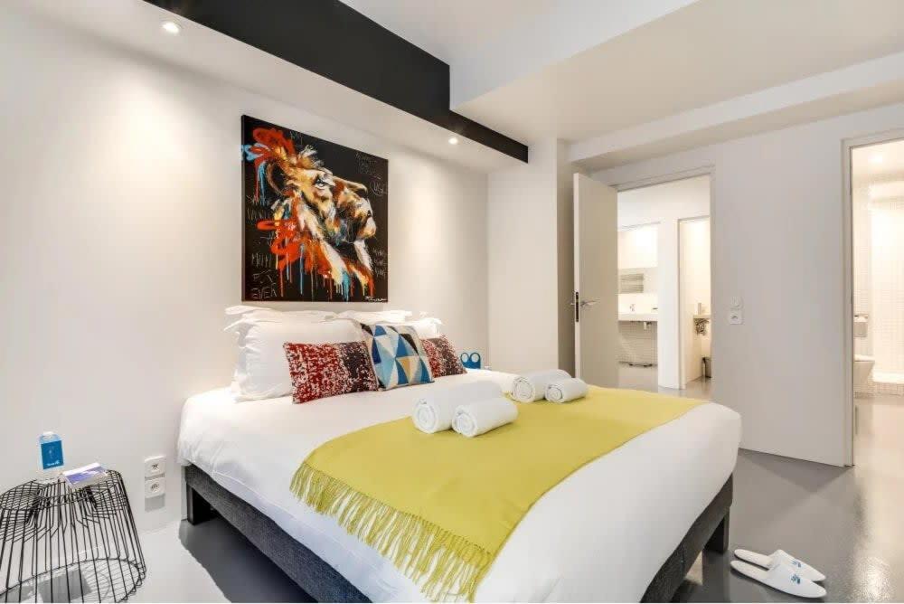 Apartment Modern And Huge 3bd For 10 Guests In Le Marais! Paris