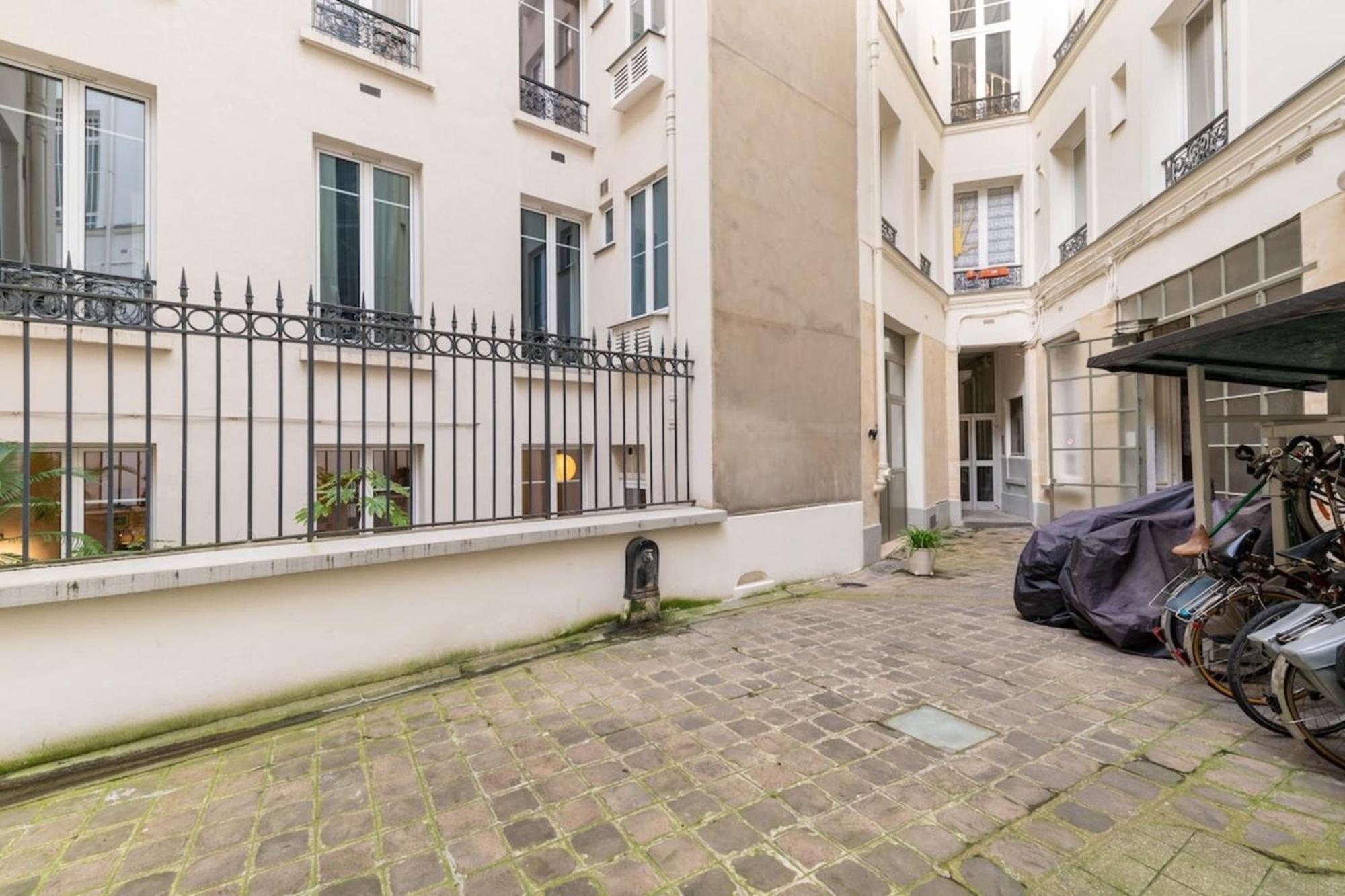 Apartment Beautiful & Modern 1bd Flat Near Montmartre Paris