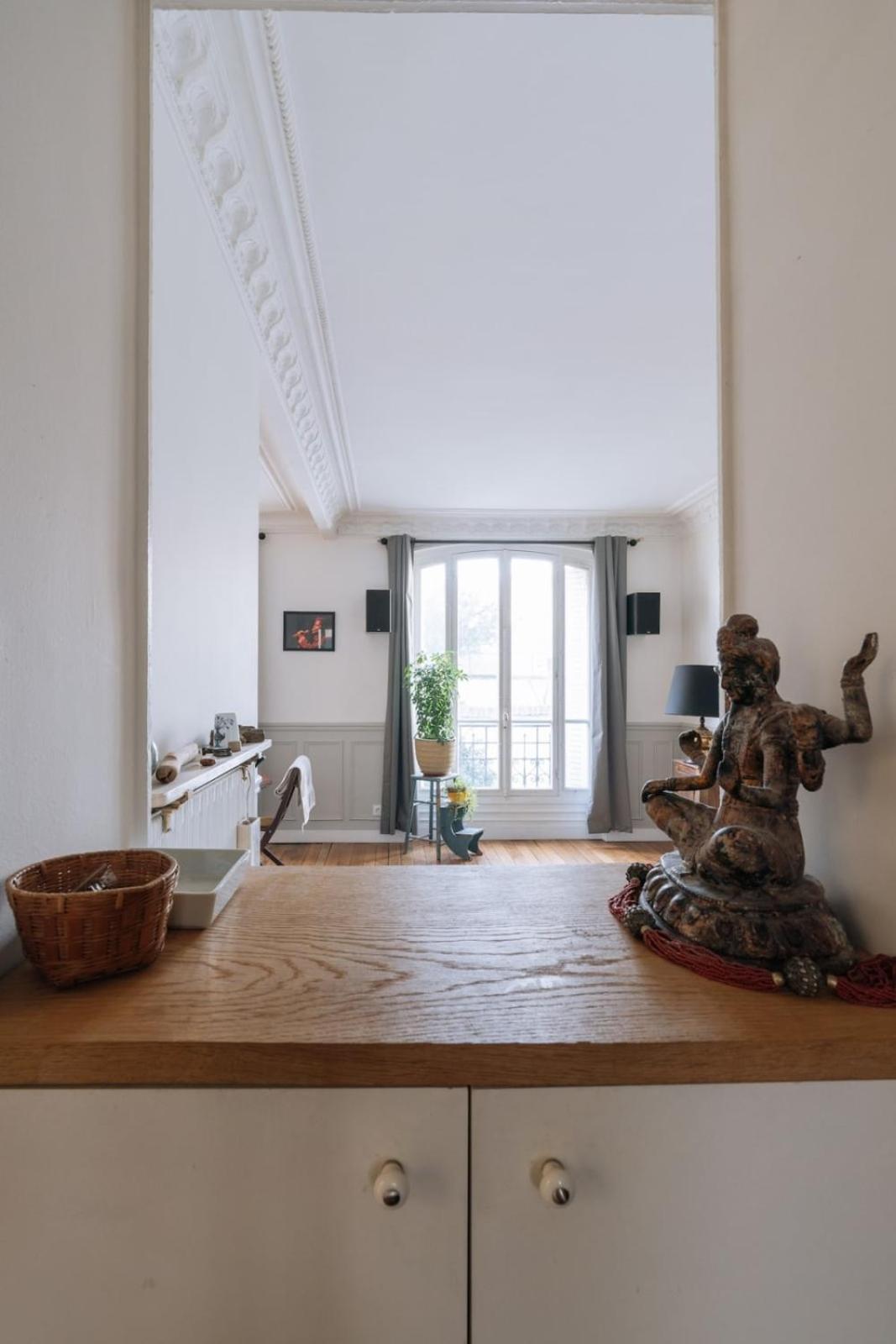 Luminous Parisian-style 1bd Apartmentbelleville Appartement Paris