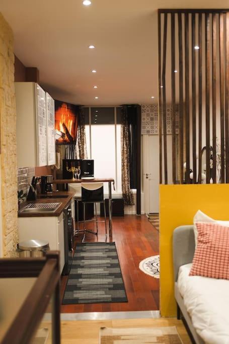Appartement . *