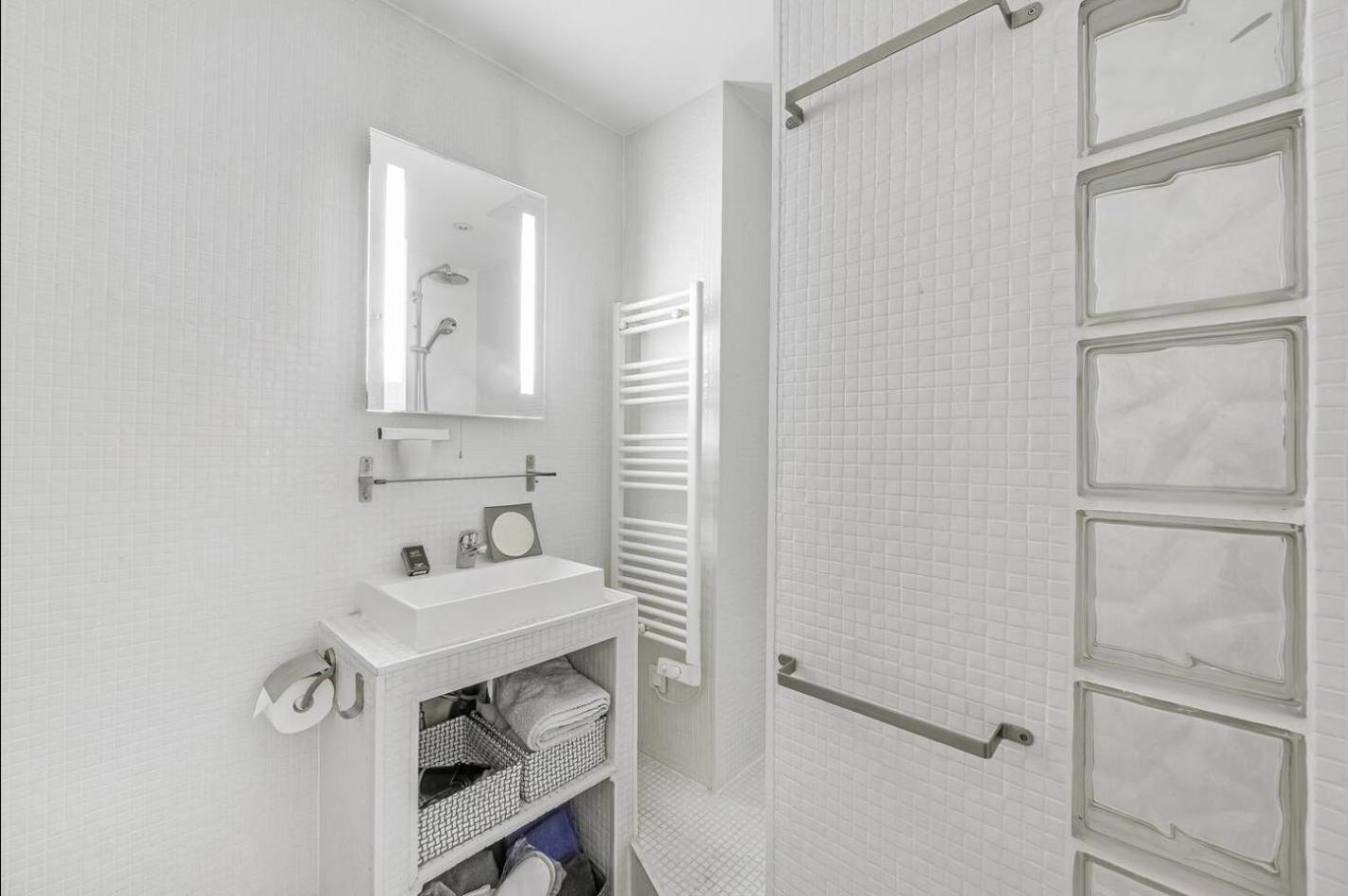 Le Vendome - Moderne & Elegant - Business Appartement *