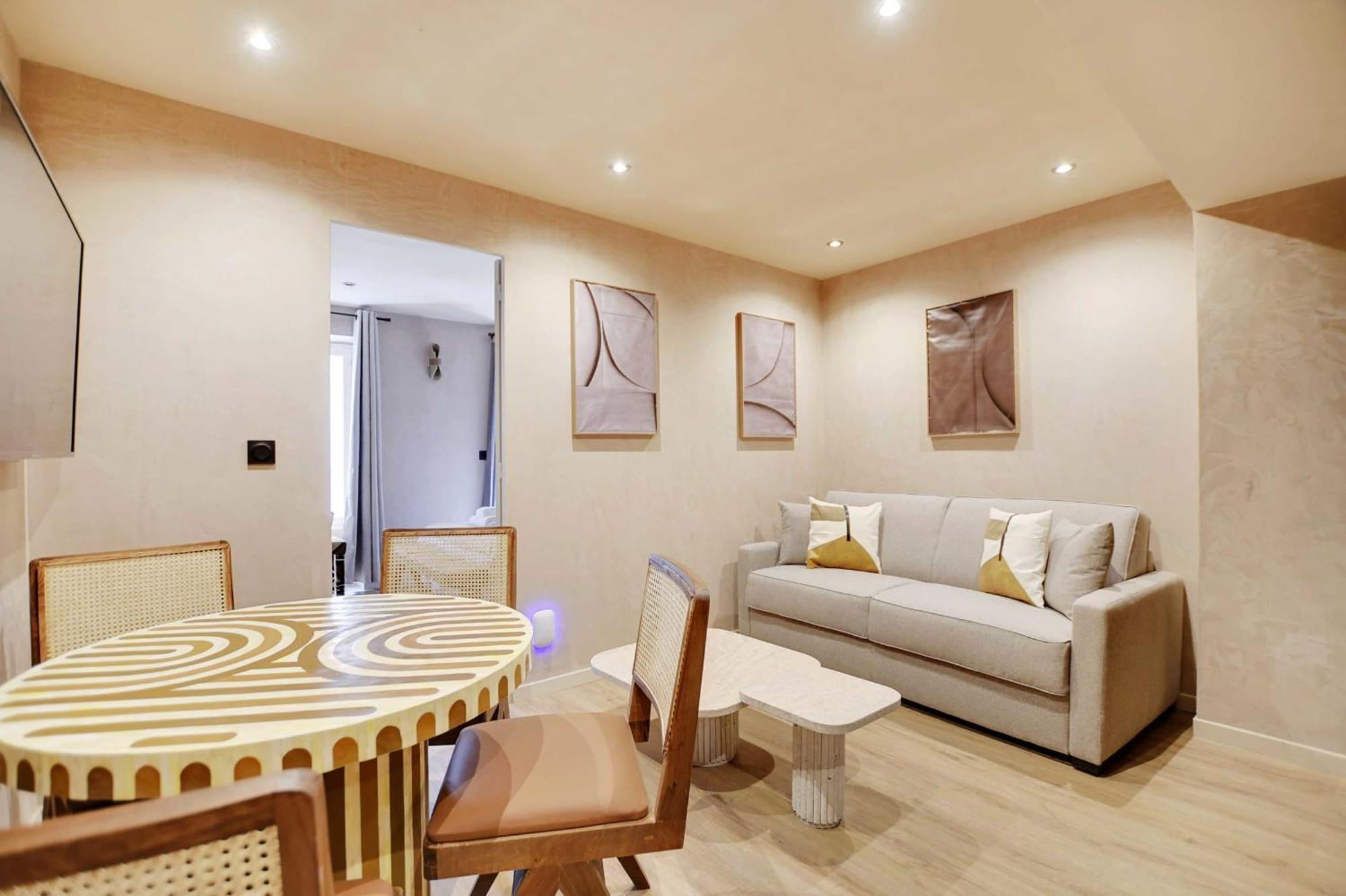 Amazing Caire Montorgueil Apartment Paris