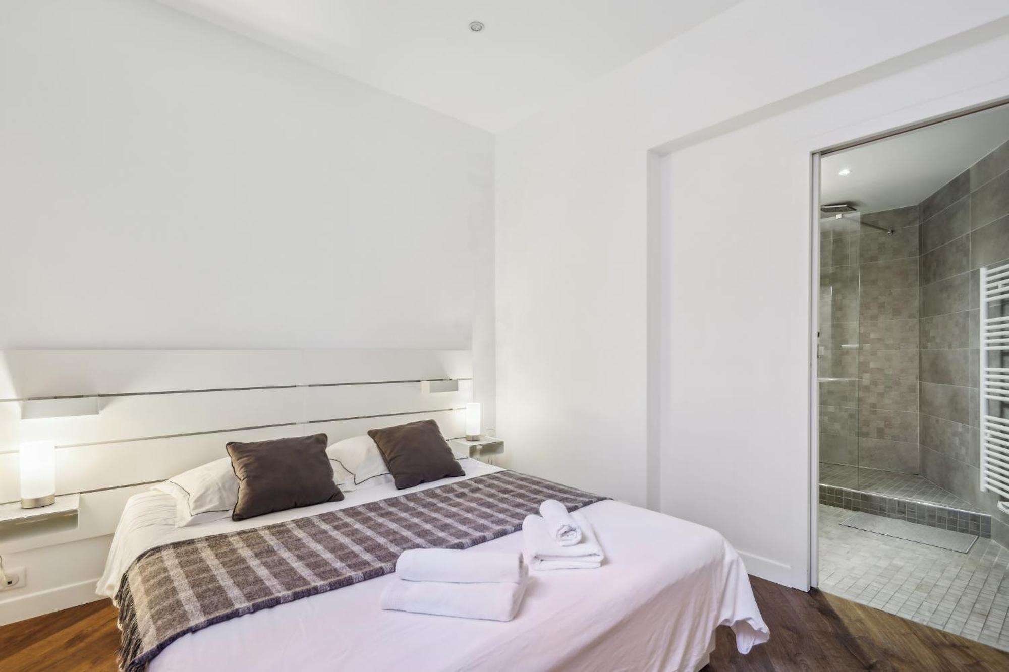 Appartement Et Lumineux En Plein Cœur De Paris