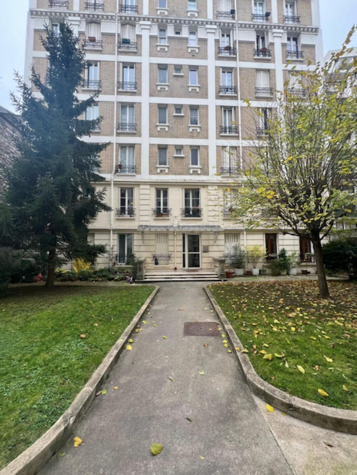 Apartment Lovely Spacious Cocoon In Paris