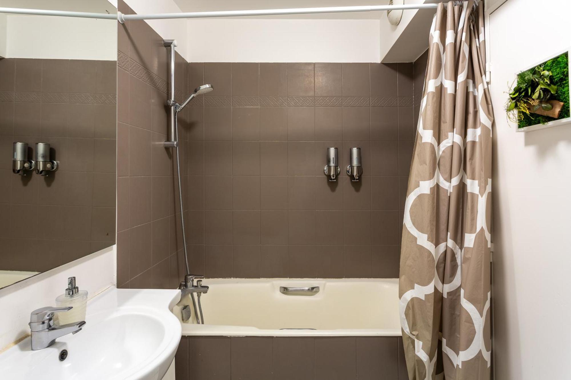 Appartement Calme Et Accueillant Metro Charonne Paris