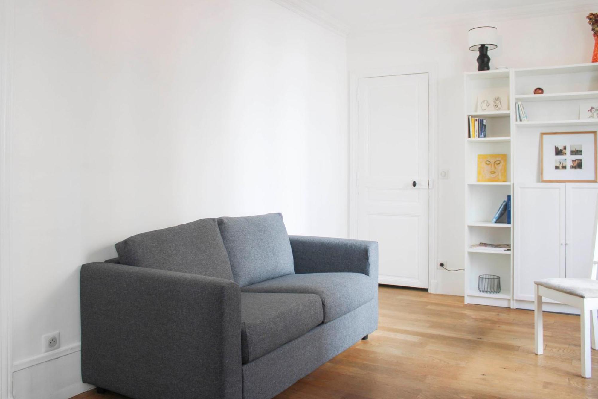 Nice Close To Gambetta Paris