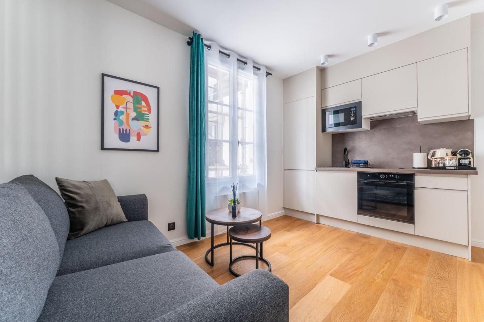 Luxurious In Center Of Appartement Paris