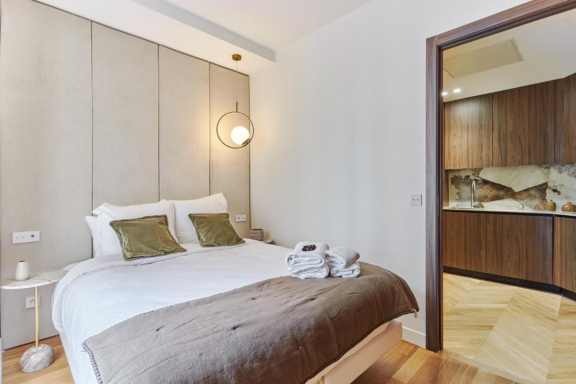Sublime 3 Bedrooms Center Of By Prestige Appartement