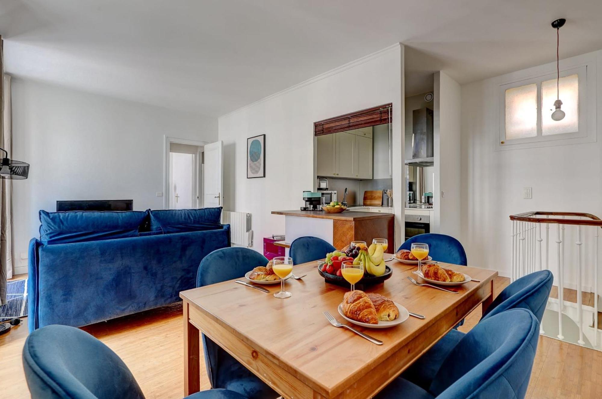 Appartement Champs-elysees - 2br With Balcony - Cityapartmentstay Paris