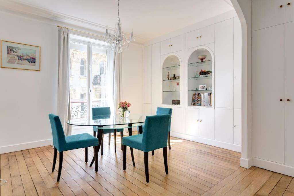 Apartment Elegant 4-room Near Arc De Triomphe And Palais Des Congres Paris