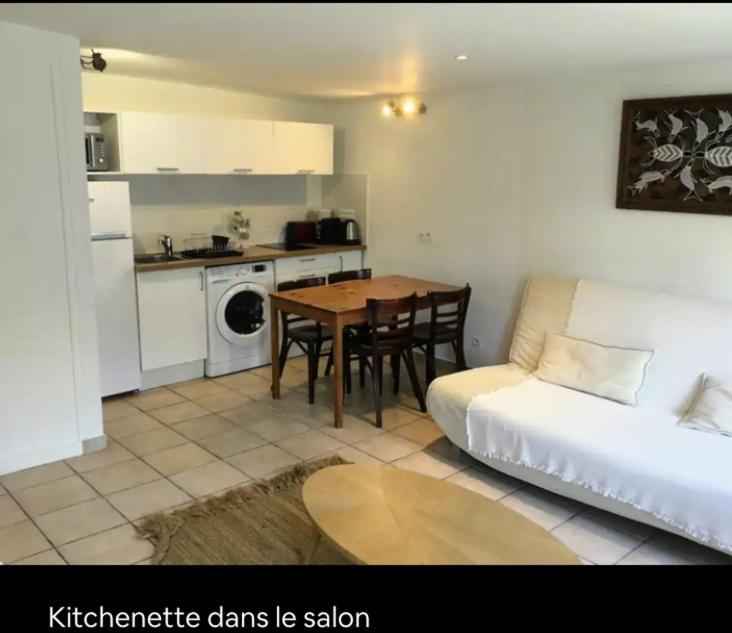 Appartement Lumineux Avec Balcon Au Coeur De Paris