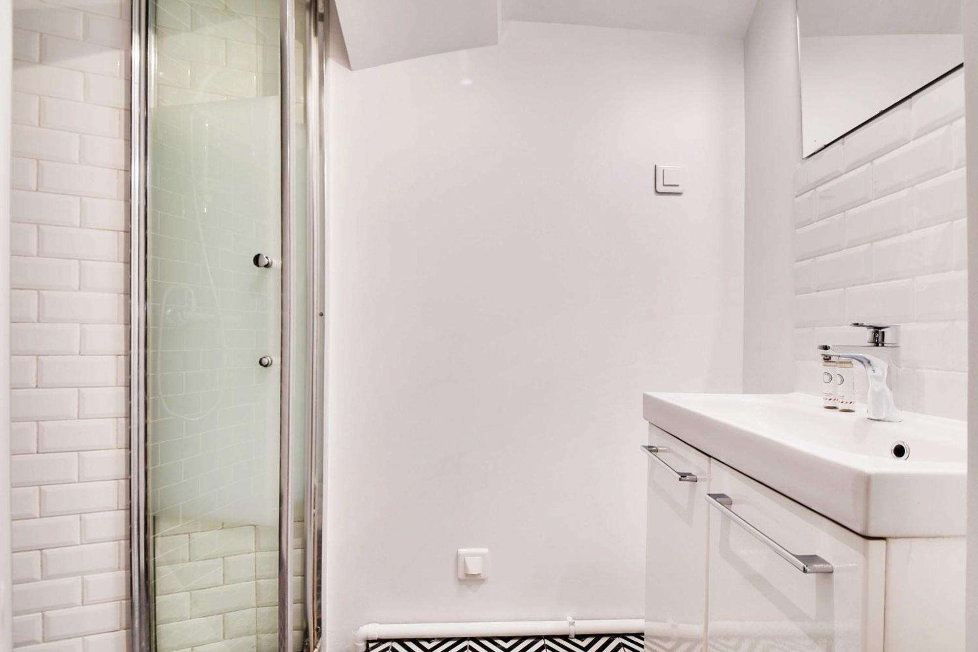 Appartement Enchanting 2 Bdr Parisian *
