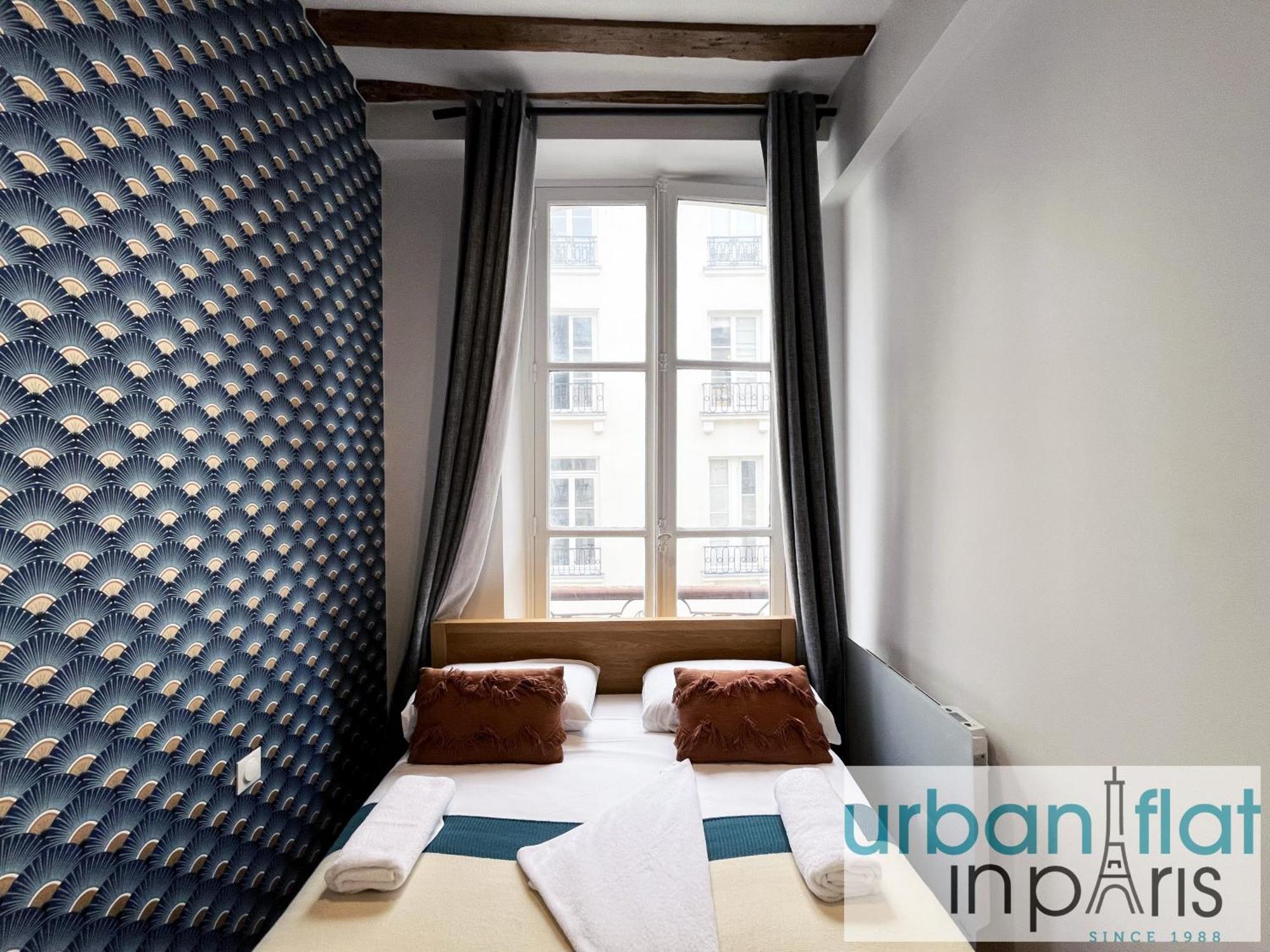 Apartment Urban Flat 108 - Classic Parisian 4 Bdr Flat *