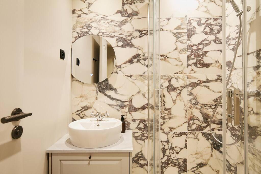 Calacatta - Duke Housing Appartement Paris