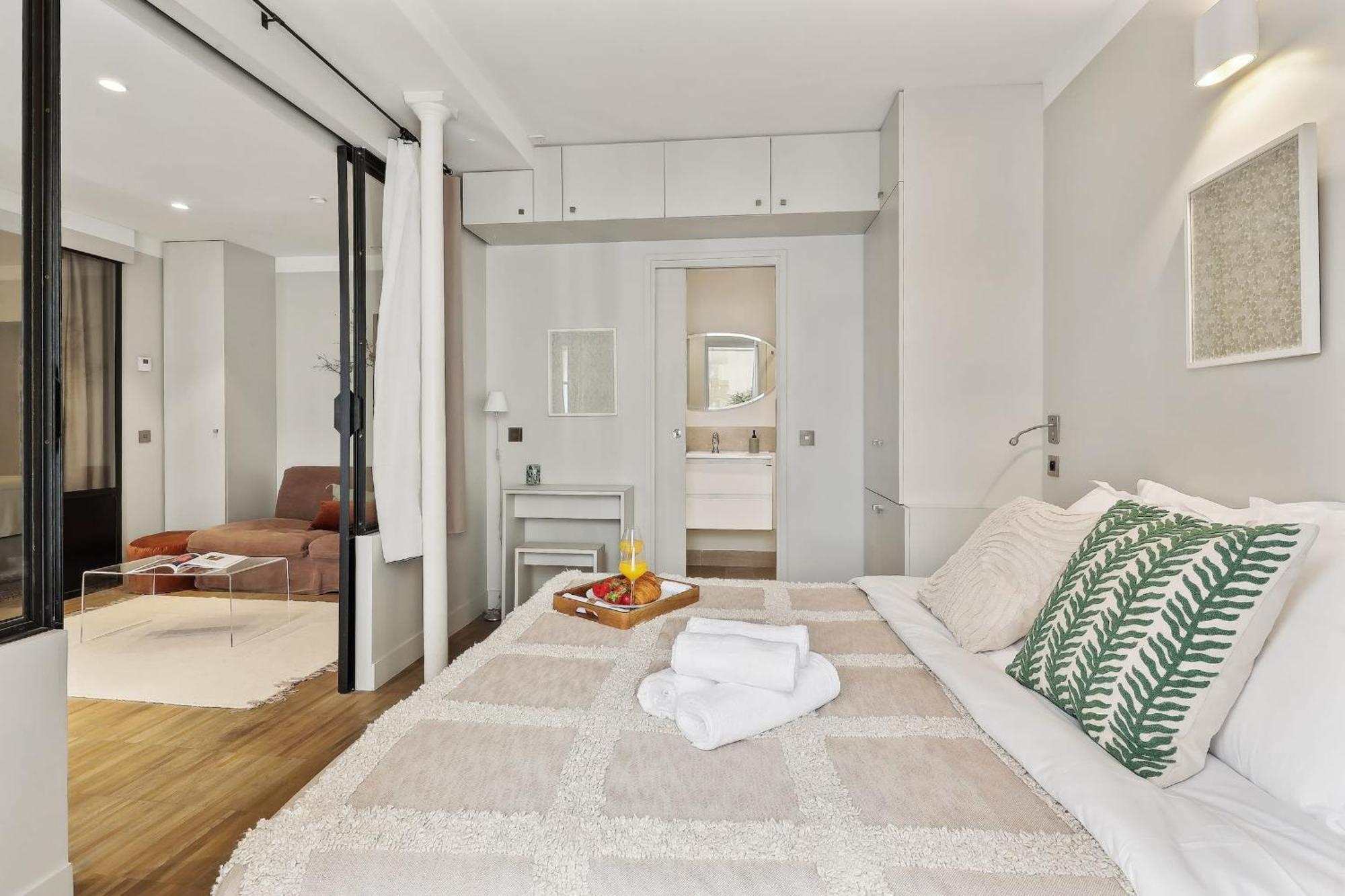 Le Marais & Place Des Vosges - Cityapartmentstay Appartement *