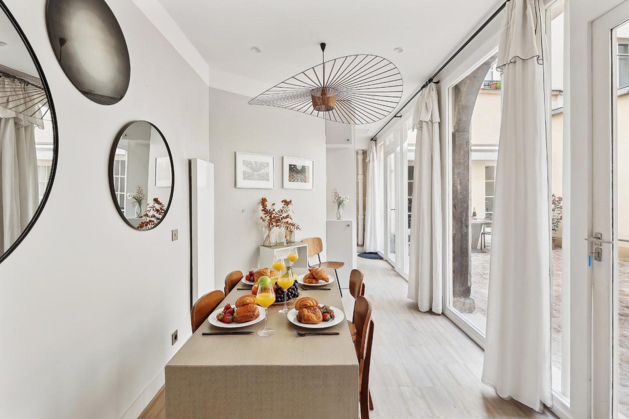 Le Marais & Place Des Vosges - Cityapartmentstay Appartement *
