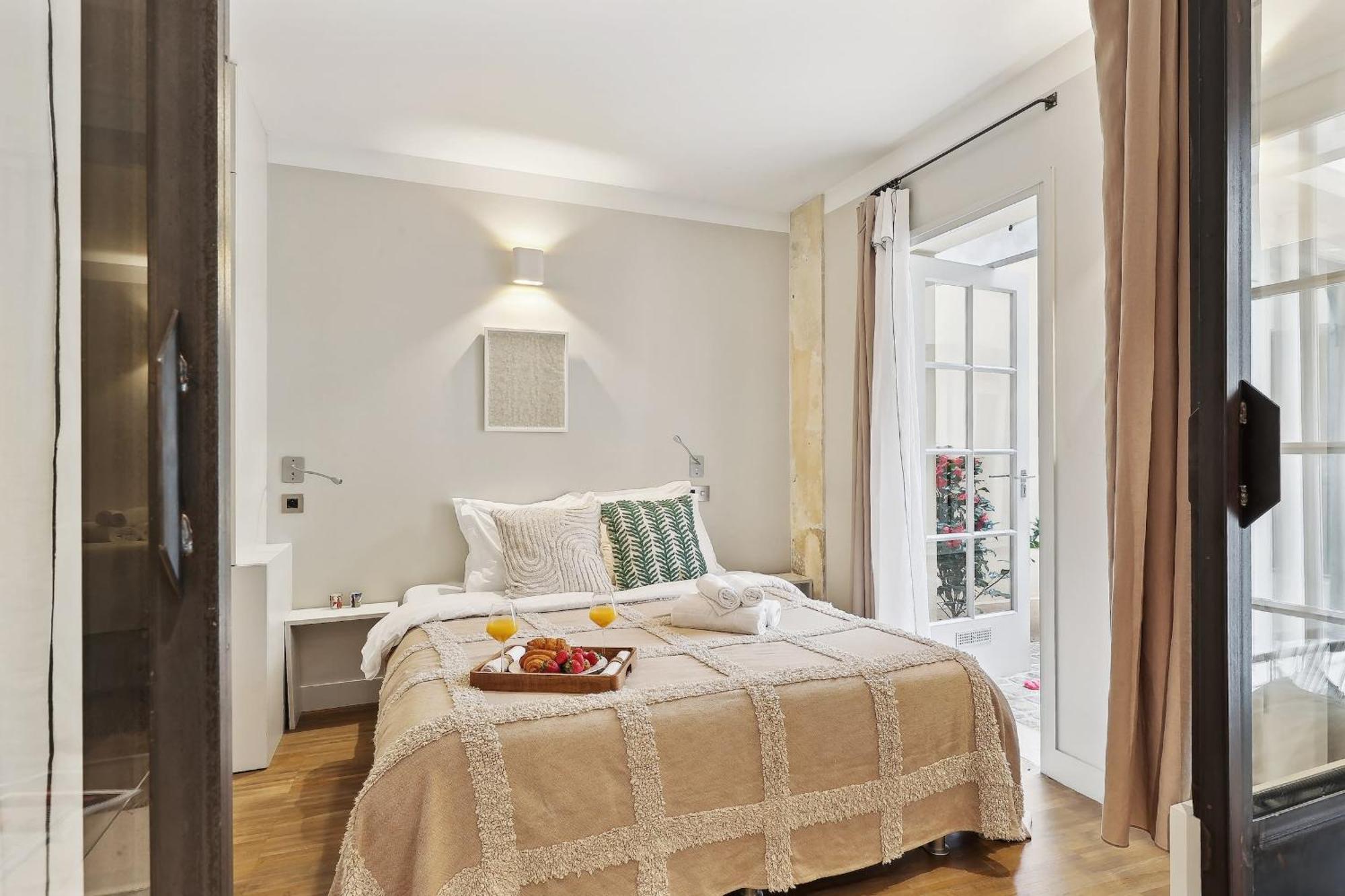 Le Marais & Place Des Vosges - Cityapartmentstay Appartement