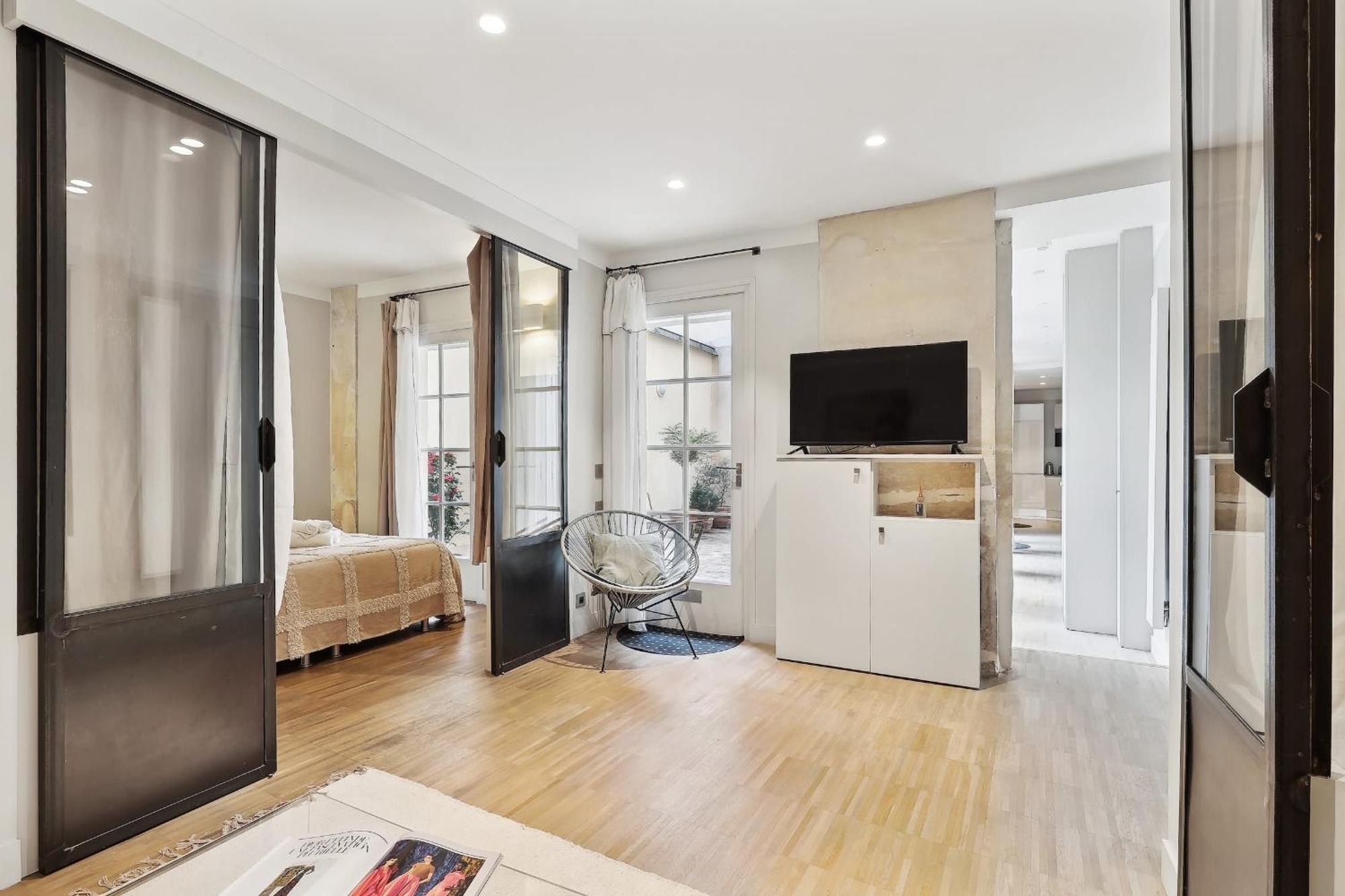 Appartement Le Marais & Place Des Vosges - Cityapartmentstay Paris
