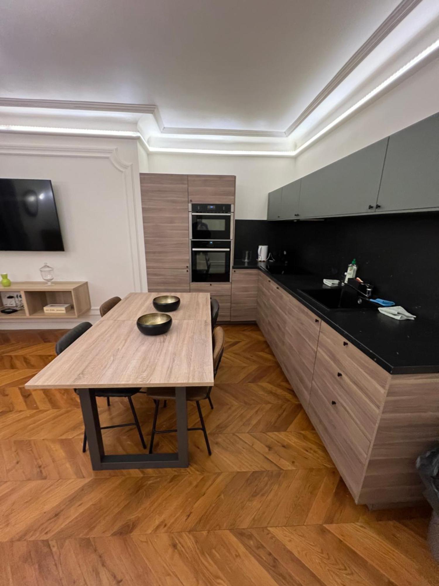 Apartment Private - Champs-elysees *