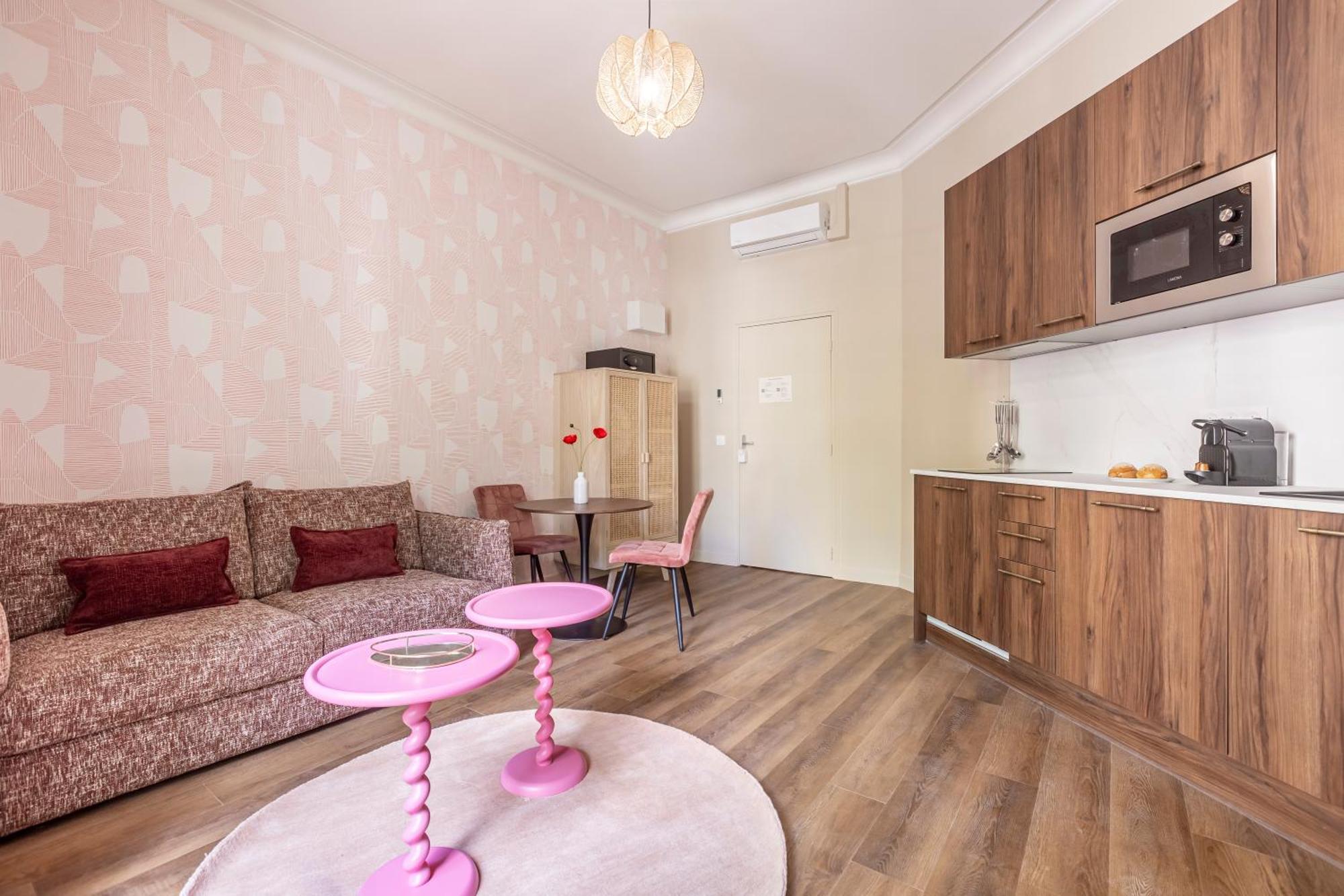 Sweett - Villiers Apartment
