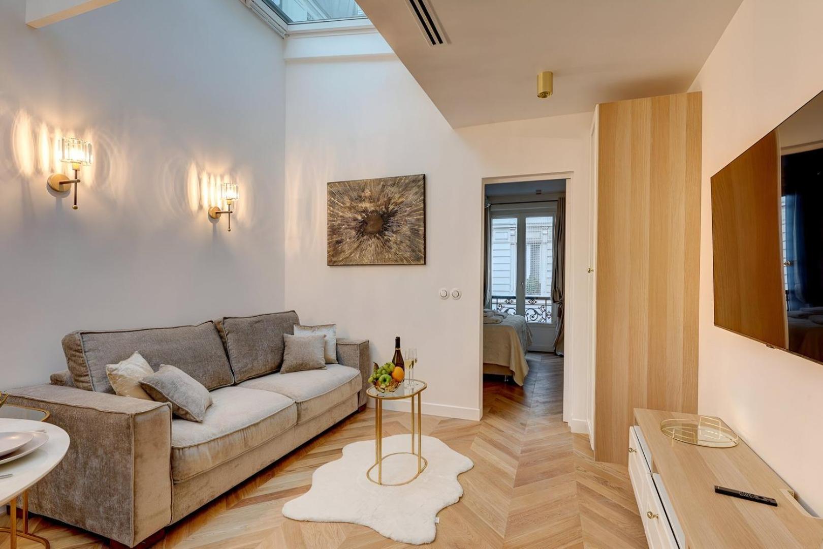 348 Ponthieu - Superb In Appartement *