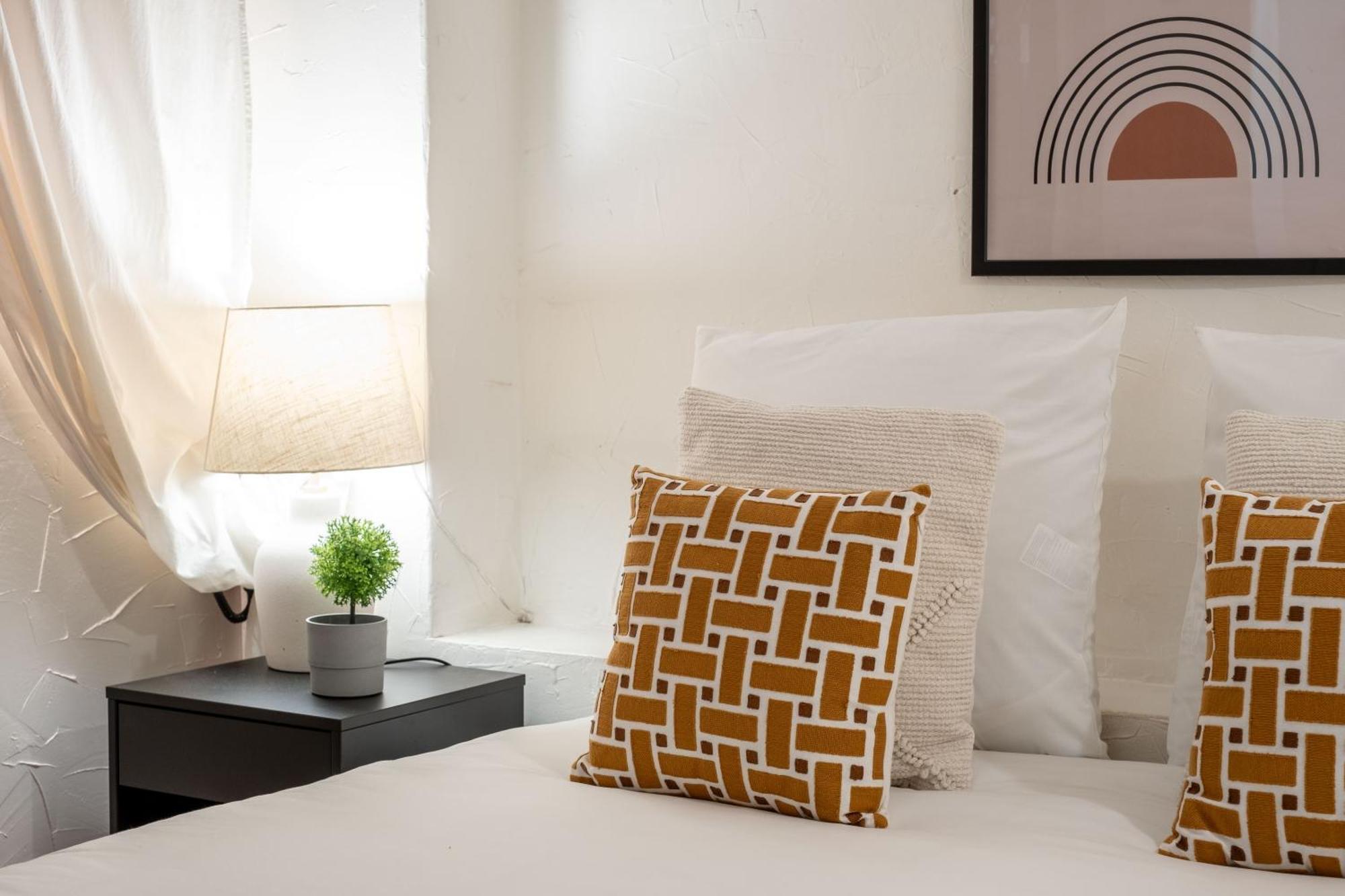 Loft D Exception Au Pied Des Champs-elysees *