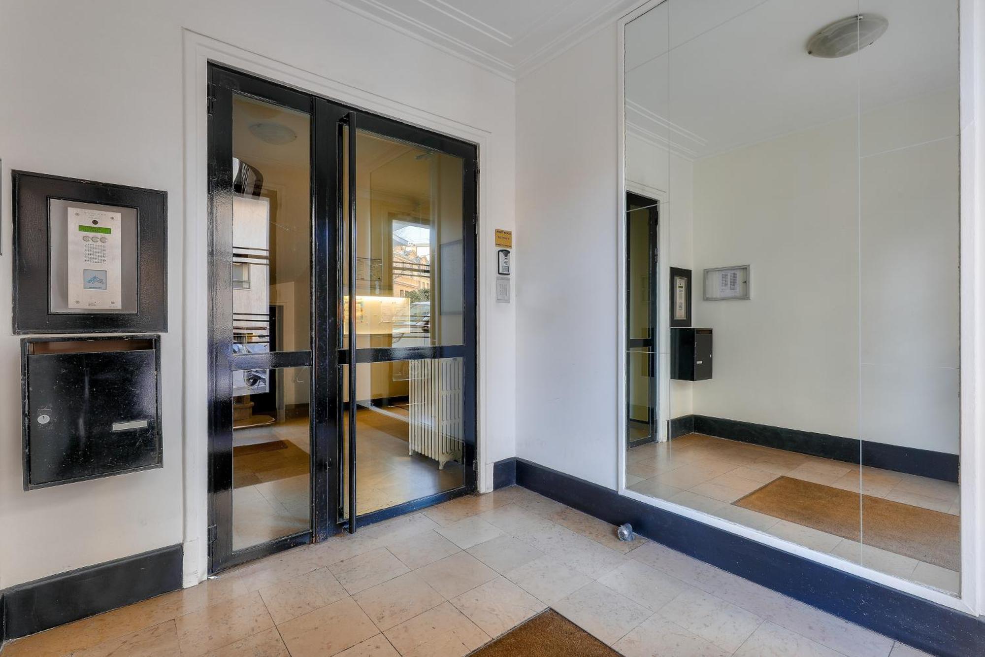 Quiet & Bright Studio-prime Loc-pantheon 05 Apartment Paris