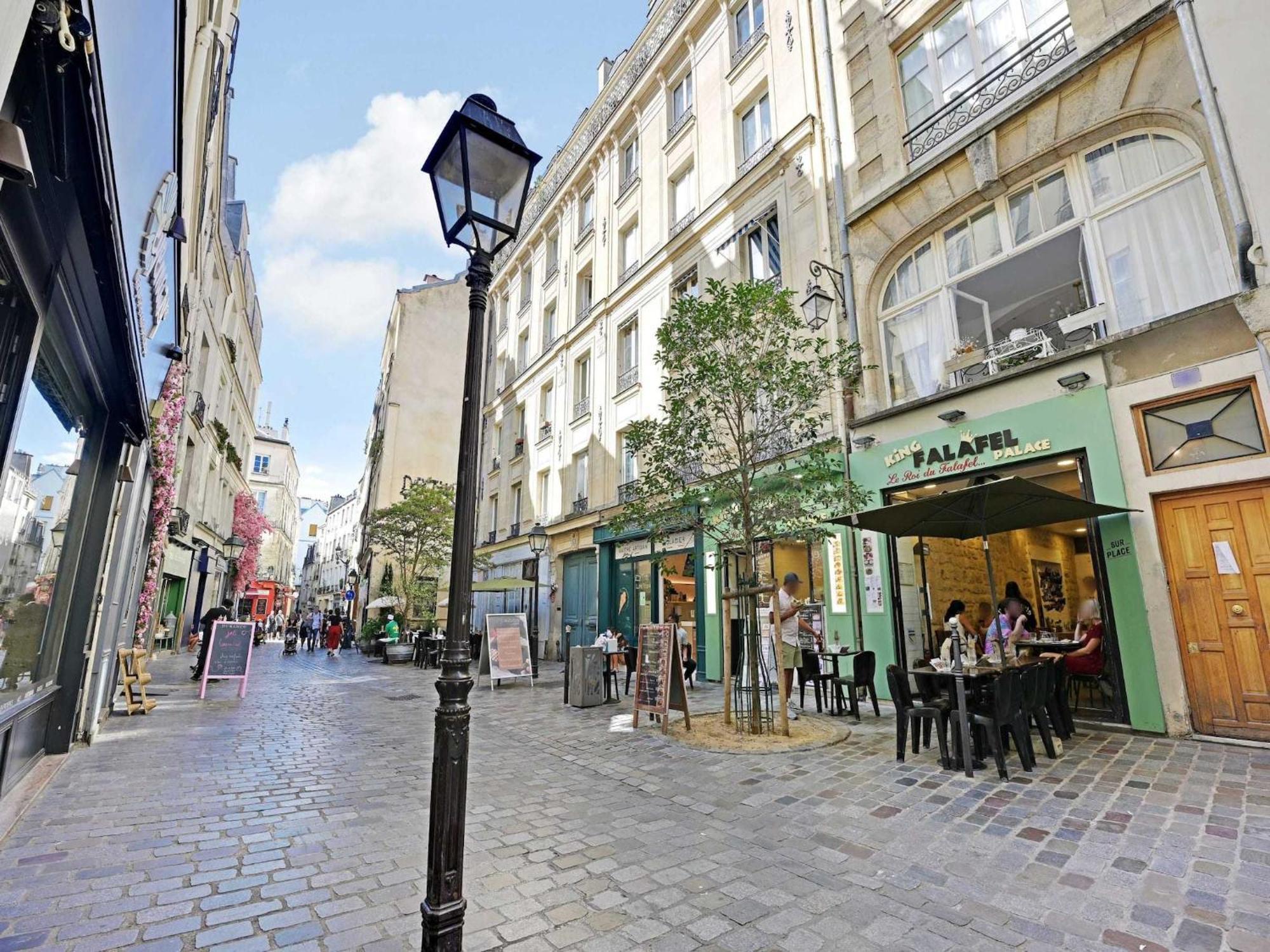 Modern Getaway For Two - Marais Place Vosges Hébergement de vacances Paris