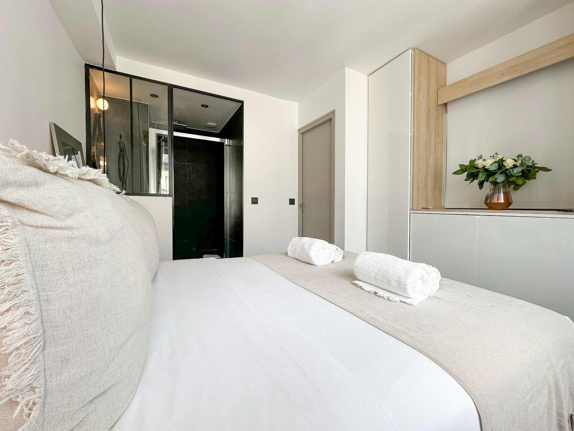 Brand New Near La Madeleine Apartment