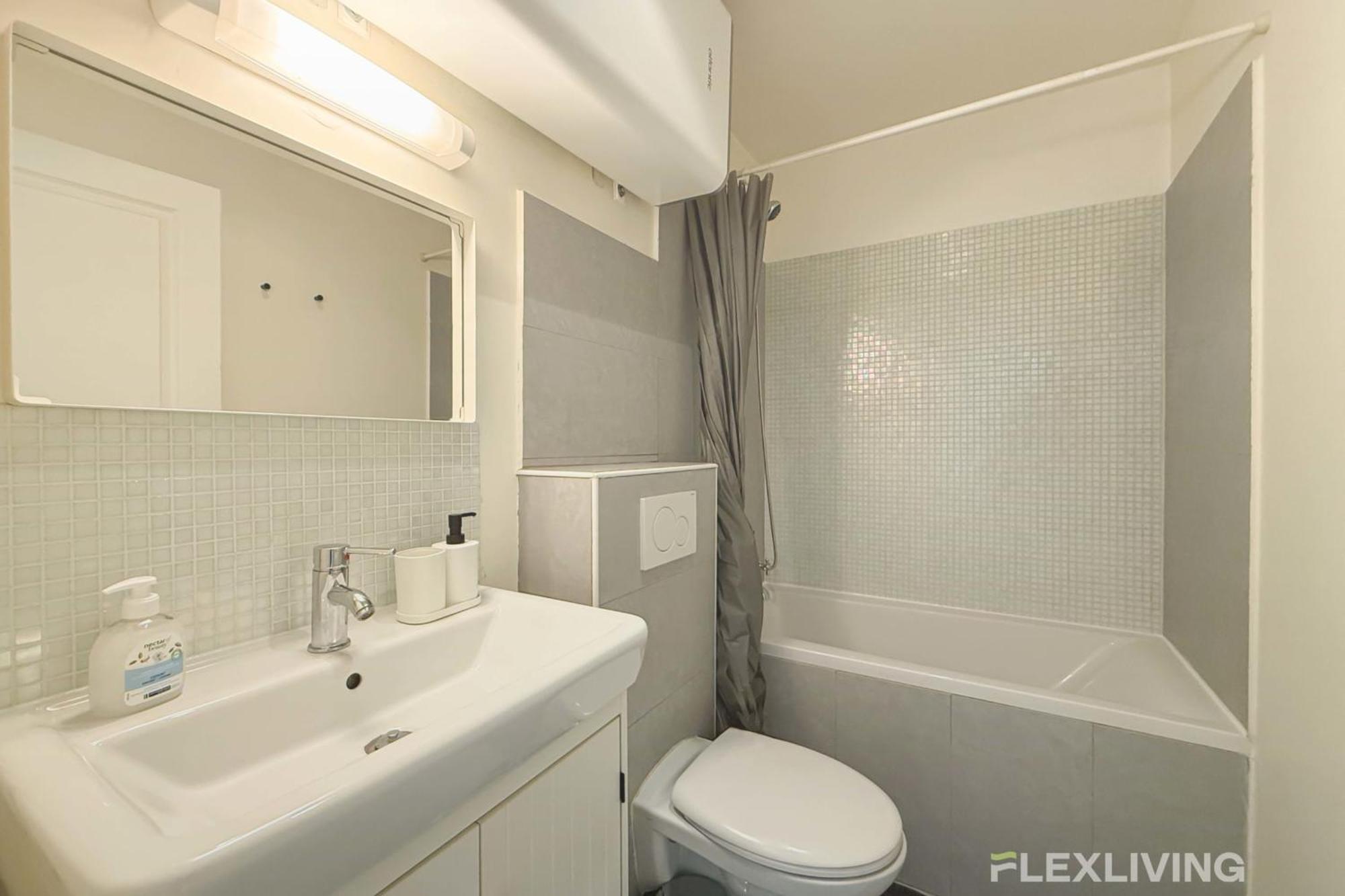 Flexliving - One-bedroom - Caplat Appartement